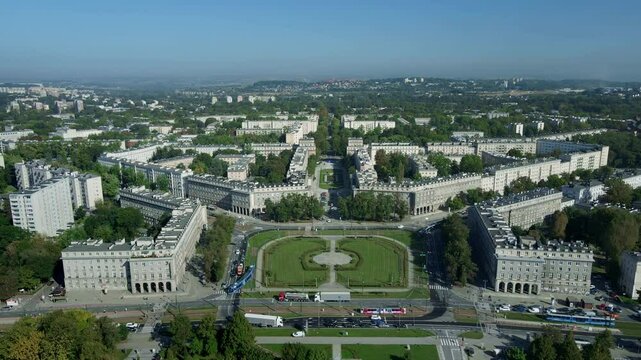 Krak&oacute;w, Nowa Huta, plac Centralny imienia Ronalda Regana. Socrealistyczny układ urbanistyczny. Polska