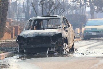 Palisades Wildfire Raging Through California&rsquo;s Coastal Landscape &ndash; Thick Smoke and Scorched Terrain in Los Angeles Wildfire Disaster