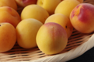 沢山の熟した南高梅