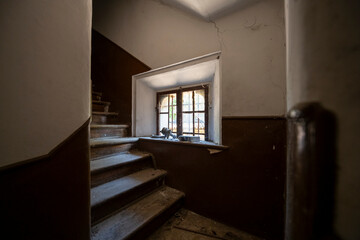 The Abandoned Historic Villa of an Artist in Northern Italy