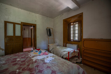 The Abandoned Historic Villa of an Artist in Northern Italy