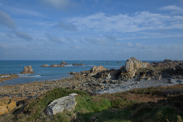 Joli paysage breton sur le site du gouffre à Plougrescant en Bretagne