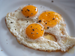 Fresh Quail Eggs: A Nutrient-Rich Culinary Delight