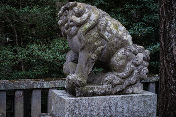 埼玉県寳登山神社狛犬