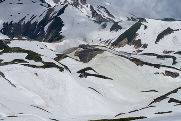 残雪期の立山室堂