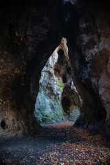 Obraz premium Jaskinia Jasna w Strzegowej na Jurze Krakowsko Częstochowskiej