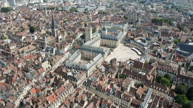 vue a&eacute;rienne drone Dijon place des ducs de bourgogne