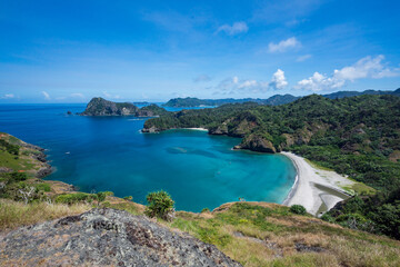 中山峠から見る小港海岸　小笠原
