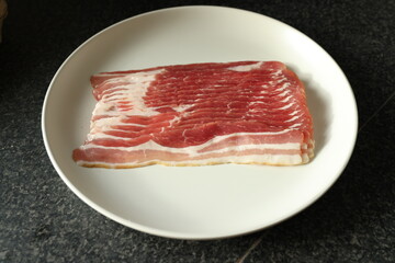 bacon slices in a plate 