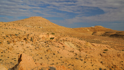 Ksar Al-Kharashifa,governatorato di Tataouine, Tunisia, resti del villaggio fortificato Berbero...