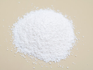 Calcium propanoate or calcium propionate. It is the calcium salt of propanoic acid