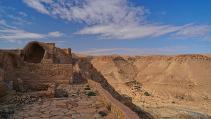 Ksar Chenini,governatorato di Tataouine, Tunisia, resti del tipico villaggio fortificato Berbero...