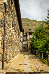 Ta&uuml;ll is a municipality located in the municipality of Valle de Boh&iacute;, in Catalonia, Spain.