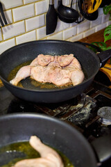 tobacco chicken pan-fried, top view