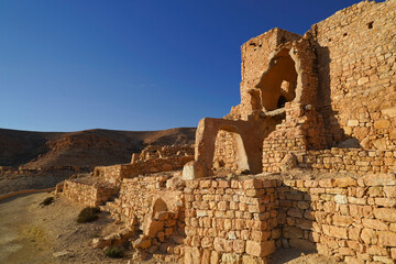 Ksar Douiret,governatorato di Tataouine, Tunisia, resti del tipico villaggio fortificato Berbero...