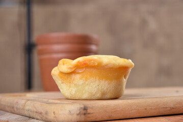 pie, little pie from Goiás, baked chicken pie, typical Brazilian food