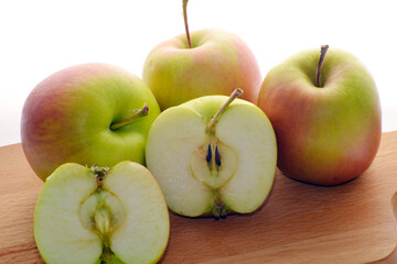 Apfel,  Malus domestica,  Delbar