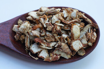 Kaempferia galanga rhizome, Dried herb slices