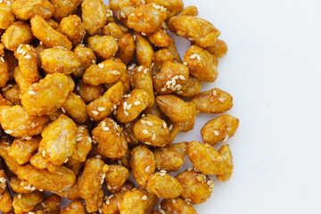 Caramelised peanuts with sesame, Candied peanuts