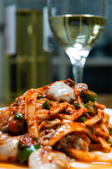 spicy raw oysters with white wine