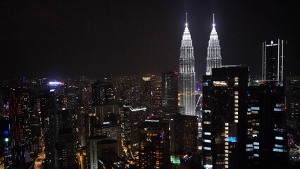 Fototapeta premium マレーシア クアラルンプール ペドロナスツインタワー