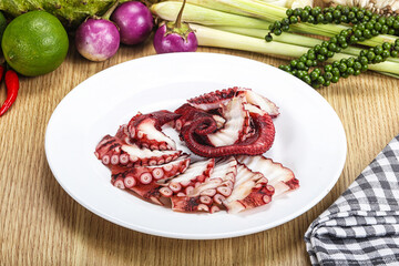 Jamanese cuisine - sashimi with octopus