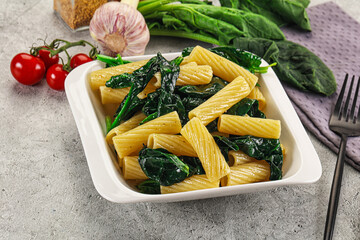 Italian cuisine - tortiglioni with spinach