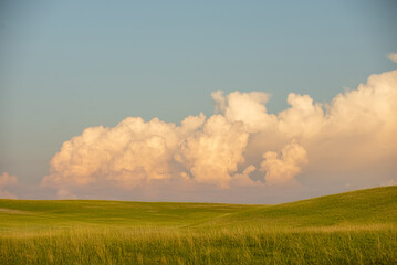 入道雲と自然の風景