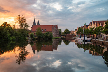 Fototapete bei efototapeten.de bestellen   