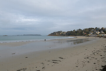 La plage  Trestraou à Perros-Guirec en Bretagne - France