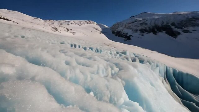 Visualization of snow accumulation, its compaction into ice, the movement of the glacier under the force of gravity and the formation of cracks and faults.