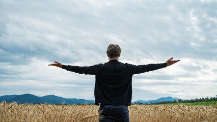 Embracing freedom in the wheat fields