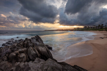 The quiet beauty of dawn at Oneloa Beach