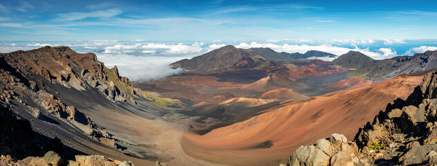 GeneraPanoramic view of Haleakala Crater at the Summit, Mauited image