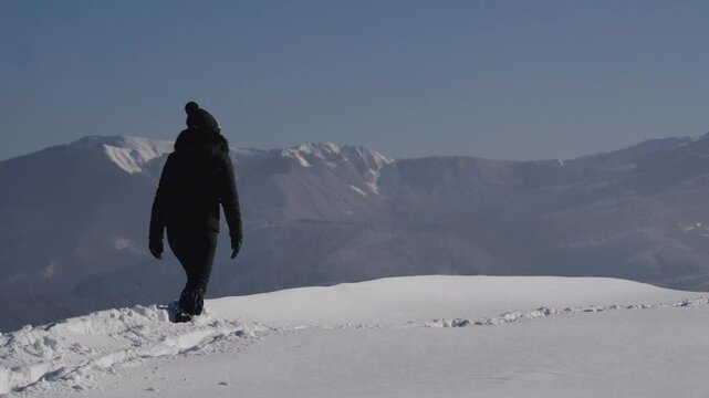 CAMMINARE NELLA NEVE 