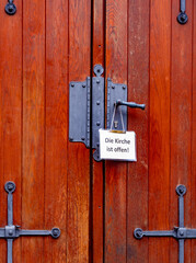 Die Kirche ist offen!