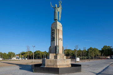 Obraz premium Monument to the Dead of the Great War - Evora, Portugal