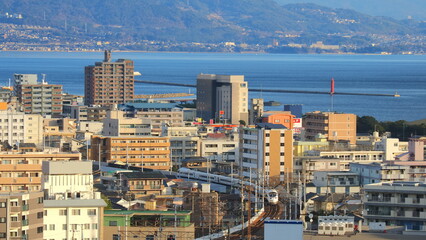 別府市街を走る鉄道1