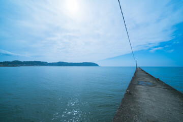 海に浮かぶ原岡桟橋