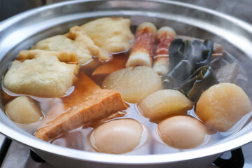 鍋の中のおでん