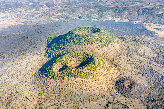 The region where Divlit Volcano is located is also a part of Kula Volcanic Geopark. This global geopark has been declared Turkey's first and only "European and UNESCO Geopark". Kula Salihli - Turkey