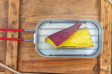 ふかし芋　Outdoors Steamed sweet potatoes 