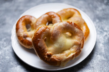 german cheese pretzels