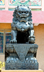 The Lion Statue, the ancient religious sculptures in Asia, China, the architecture of Buddhism. 