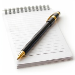 Naklejka premium A spiral-bound notepad with blank lines and a sleek black pen positioned alongside it, ideal for writing notes or ideas.