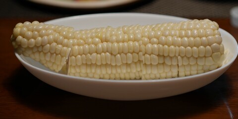 茹でたホワイトコーン