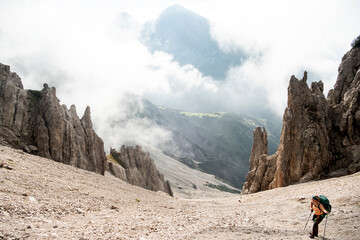 Mountaineer at Eppzirler Scharte, Karwendel mountains, Solsteinhaus hut on Karwendel Hohenweg, Austria