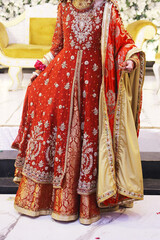 A Bride’s Regal Charm and Grace
