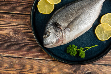 sea bream fish with lemon slices