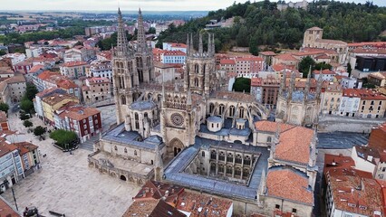 foto de drone de Catedral de Santa María de Burgos España europa